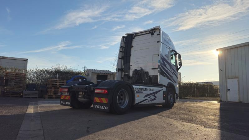 Volvo FH 500 AERO Globetrotter XXL (Location / Rent) - Vilcējs: foto 4 Volvo FH 500 AERO Globetrotter XXL (Location / Rent) - Vilcējs: foto 4