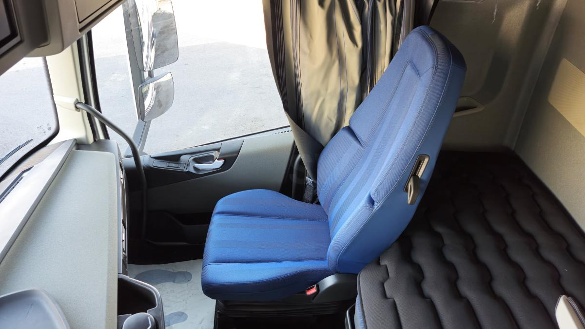 Jaunā Vilcējs Volvo FH 500 AERO Globetrotter XXL (Location / Rent): foto 10