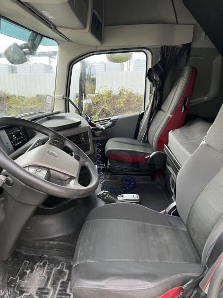 Volvo FH 500 - Vilcējs: foto 4 Volvo FH 500 - Vilcējs: foto 4