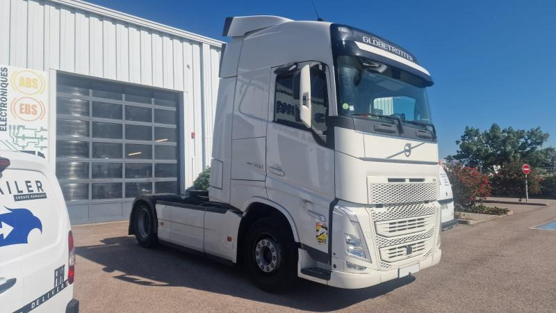 Vilcējs Volvo FH 500 Globetrotter: foto 1