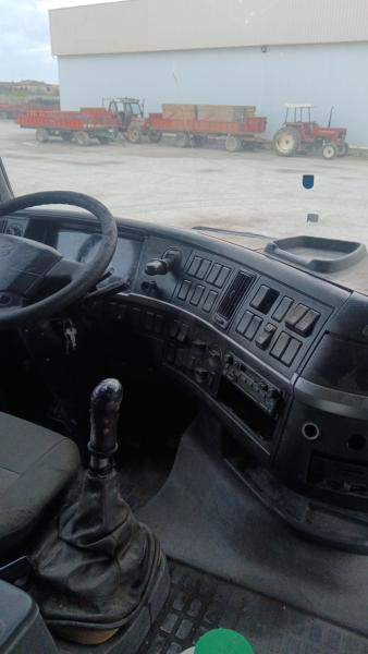 Volvo FH12 430 - Vilcējs: foto 5 Volvo FH12 430 - Vilcējs: foto 5