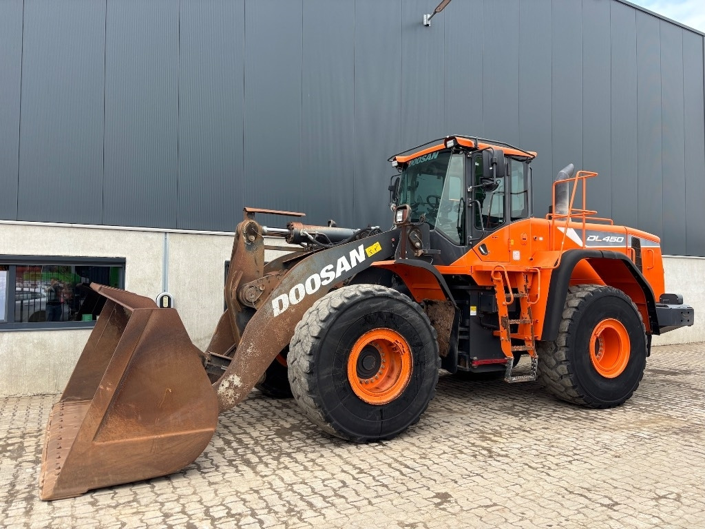Doosan DL 450-5 - DL 420 - - Riteņu iekrāvējs: foto 1 Doosan DL 450-5 - DL 420 - - Riteņu iekrāvējs: foto 1