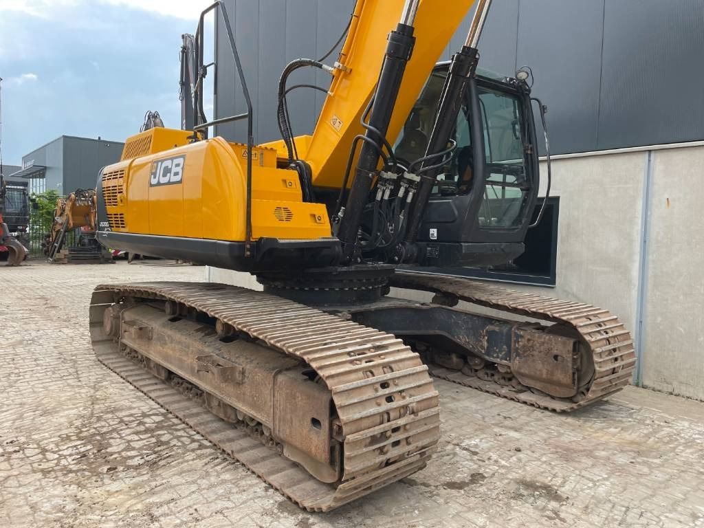 Kāpurķēžu ekskavators JCB JS300LC -- JS 300 LC: foto 31