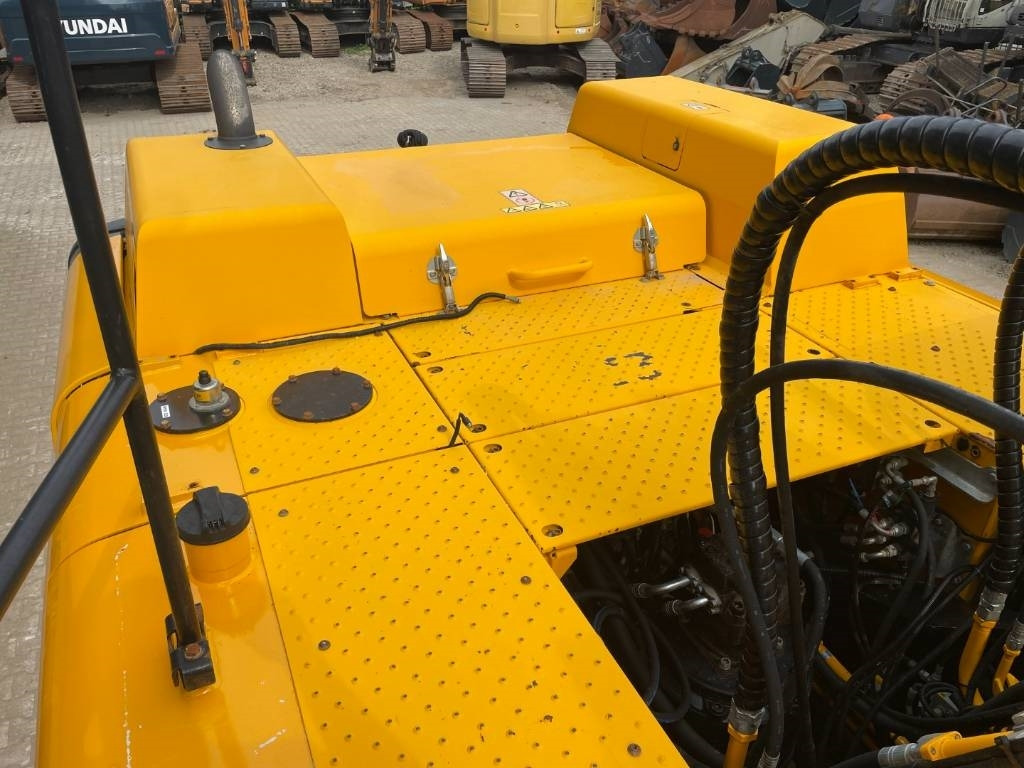 Kāpurķēžu ekskavators JCB JS300LC -- JS 300 LC: foto 15