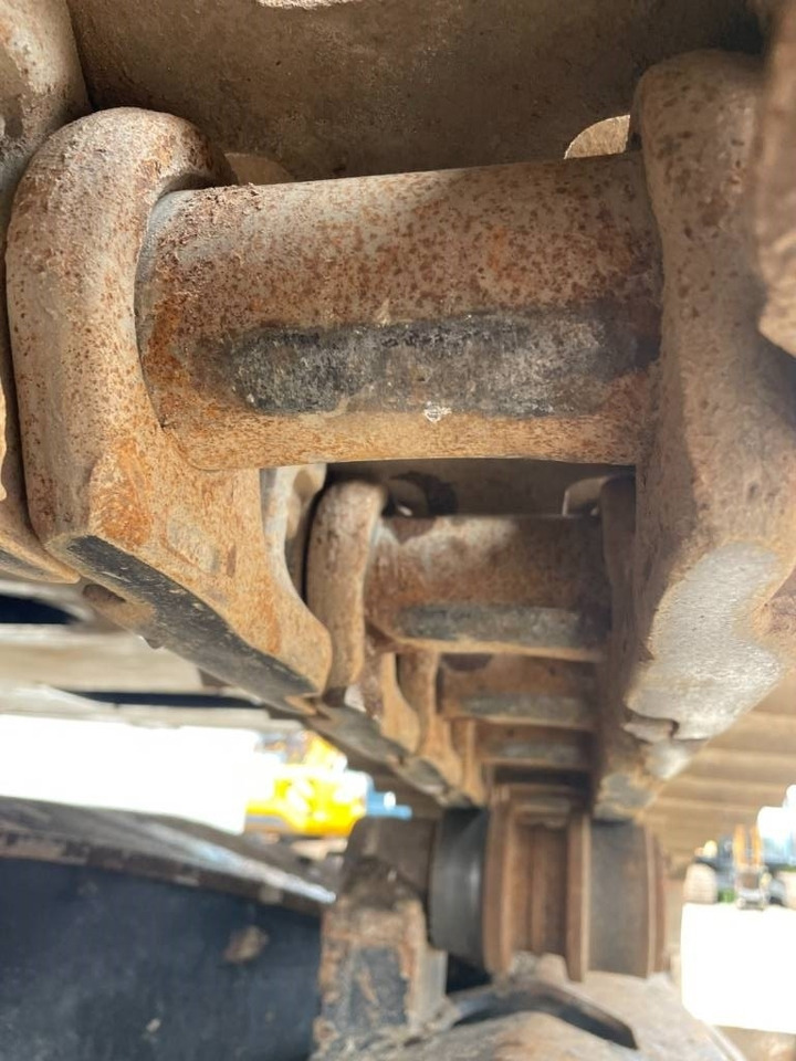 Kāpurķēžu ekskavators JCB JS300LC -- JS 300 LC: foto 20