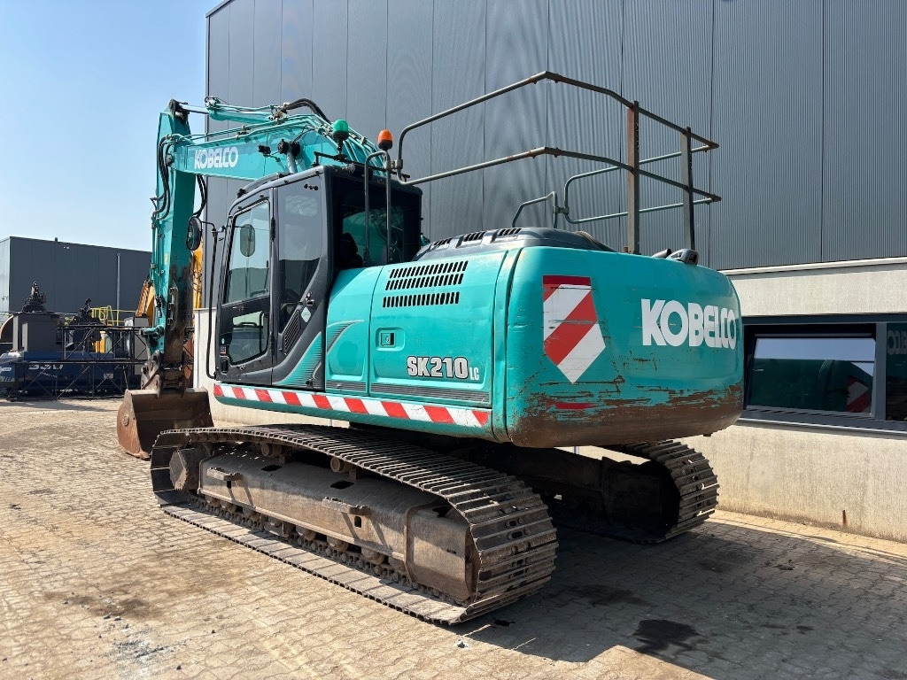 Kobelco SK 210 LC-9 - SK210 - SK 210 - Kāpurķēžu ekskavators: foto 3 Kobelco SK 210 LC-9 - SK210 - SK 210 - Kāpurķēžu ekskavators: foto 3