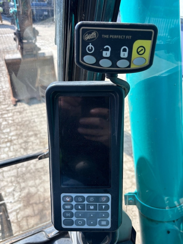 Kāpurķēžu ekskavators Kobelco SK 210 LC-9 - SK210 - SK 210: foto 15