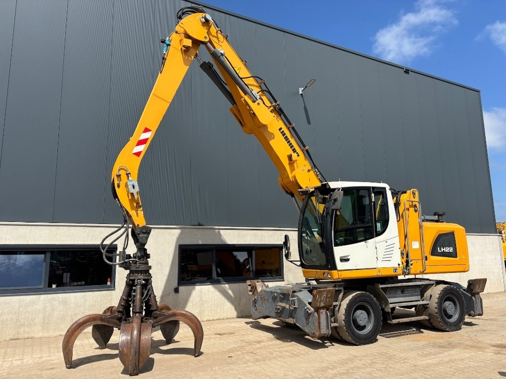 Liebherr LH 22 -- LH22 -- LH 24 - Atkritumu iekrāvējs: foto 3 Liebherr LH 22 -- LH22 -- LH 24 - Atkritumu iekrāvējs: foto 3