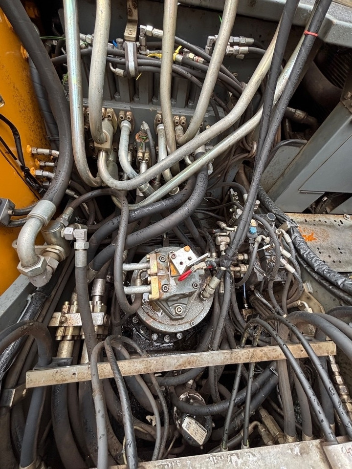 Atkritumu iekrāvējs Liebherr LH 50 M: foto 36