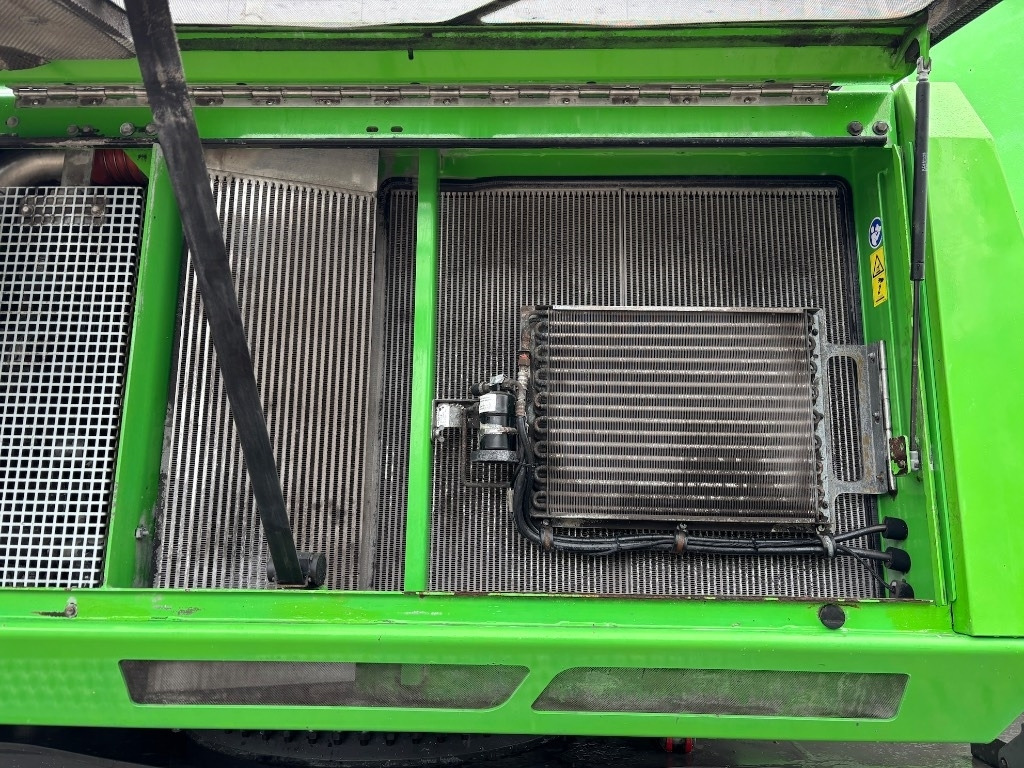 Atkritumu iekrāvējs Sennebogen 835 M - 835 E - 835E - 835M: foto 33 Atkritumu iekrāvējs Sennebogen 835 M - 835 E - 835E - 835M: foto 33