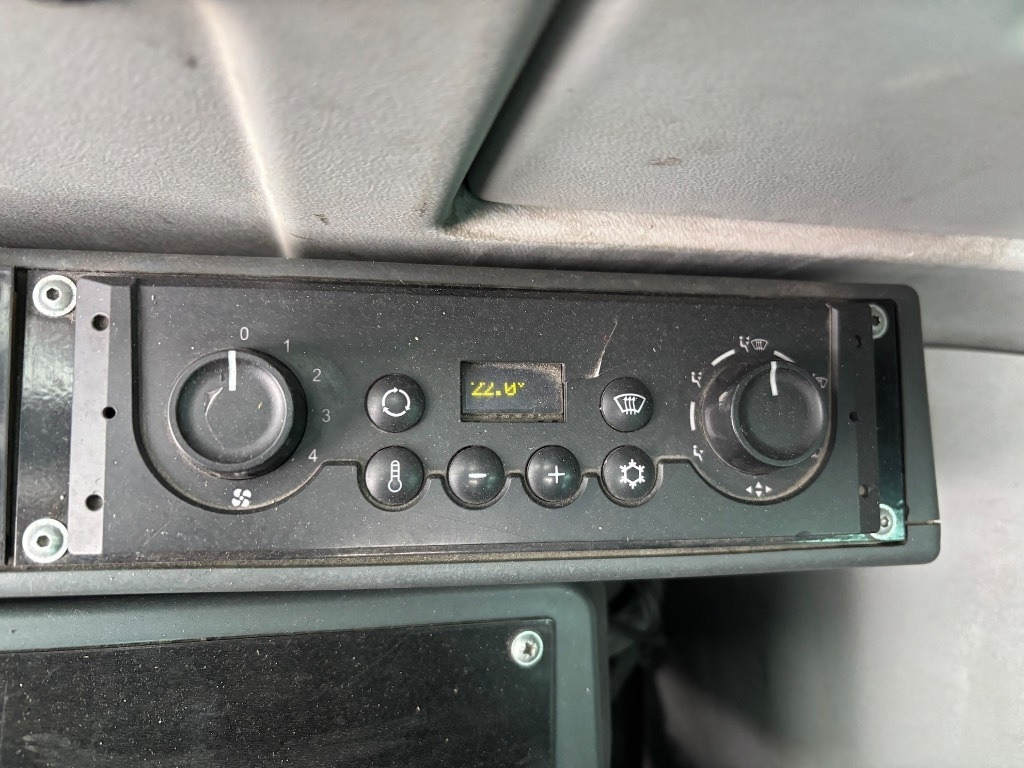 Atkritumu iekrāvējs Sennebogen 835 M - 835 E - 835E - 835M: foto 27 Atkritumu iekrāvējs Sennebogen 835 M - 835 E - 835E - 835M: foto 27