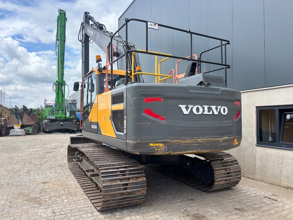 Volvo EC 220 E LR Long Reach - Long Front 15 Meters - Kāpurķēžu ekskavators: foto 4 Volvo EC 220 E LR Long Reach - Long Front 15 Meters - Kāpurķēžu ekskavators: foto 4