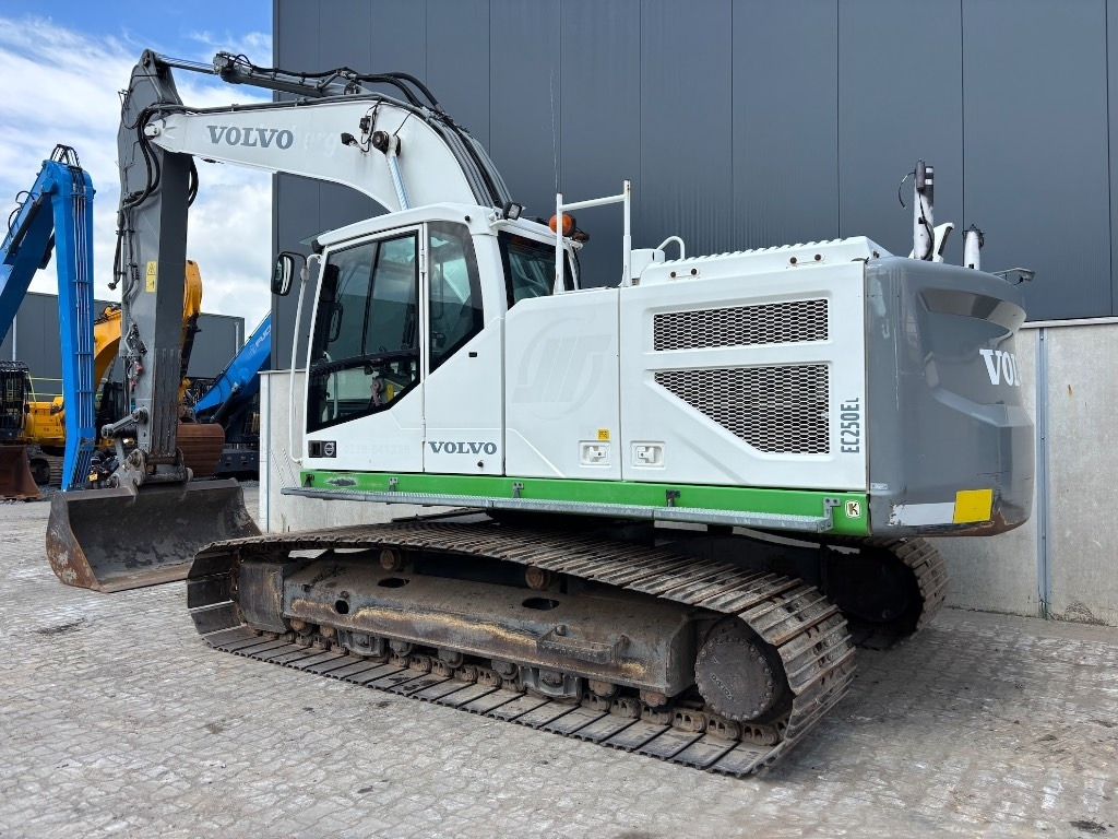 Volvo EC 250 E - EC 250 EL - Kāpurķēžu ekskavators: foto 3 Volvo EC 250 E - EC 250 EL - Kāpurķēžu ekskavators: foto 3