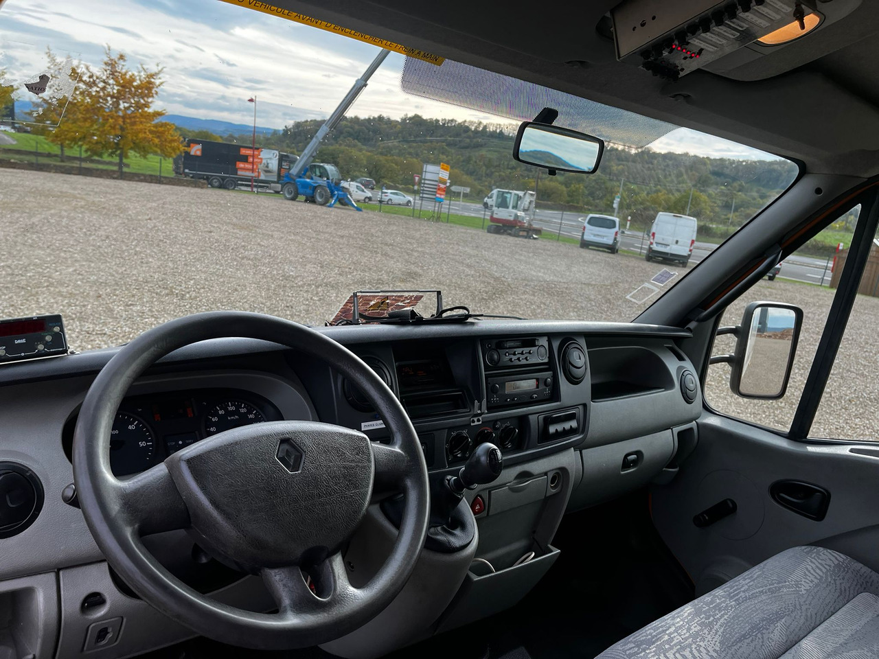 RENAULT Mascott DCI 160 CAISSE + HAYON - Kravas automašīna ar slēgto virsbūvi: foto 5 RENAULT Mascott DCI 160 CAISSE + HAYON - Kravas automašīna ar slēgto virsbūvi: foto 5