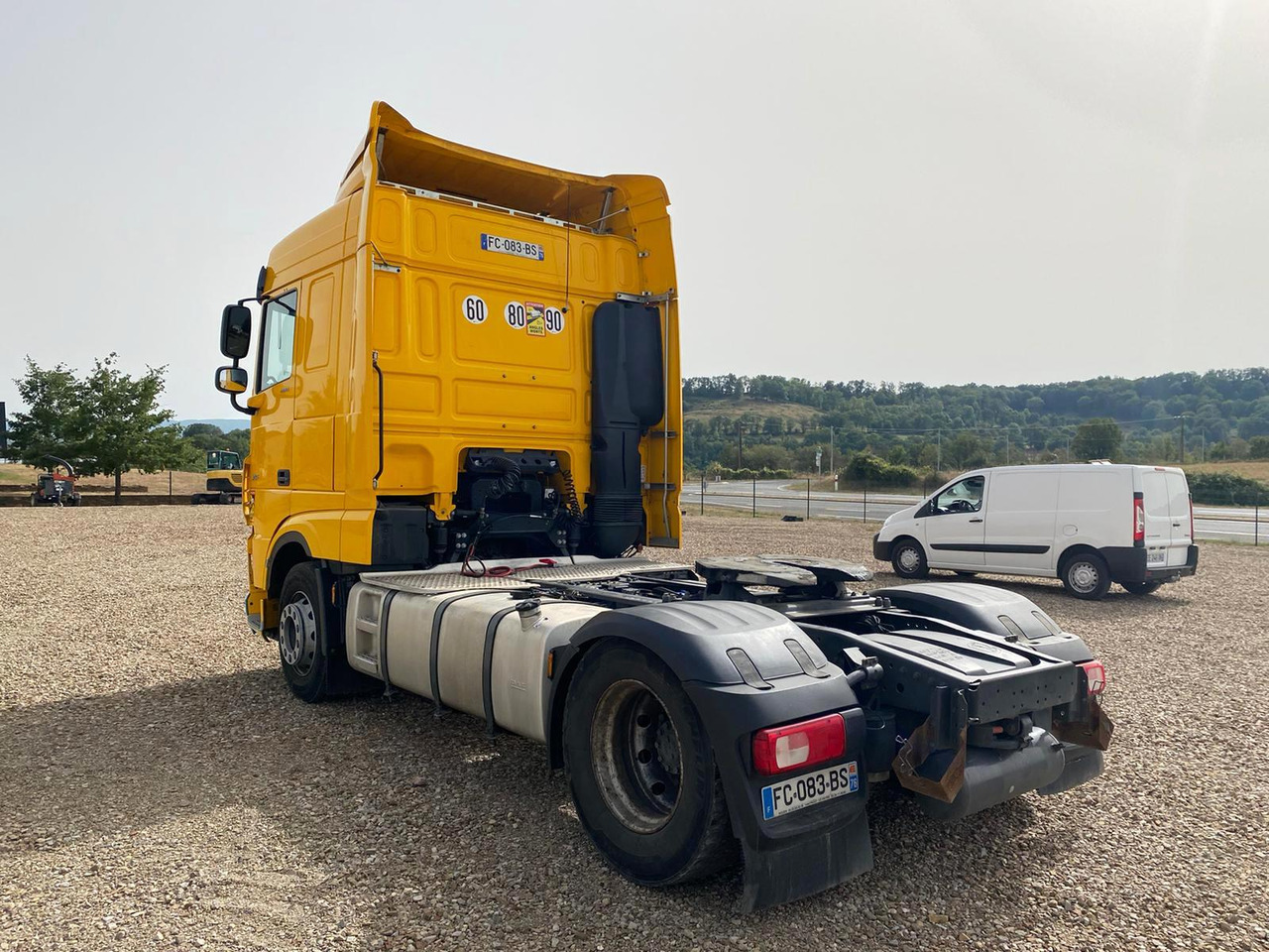 DAF 480 Space Cab - Vilcējs: foto 4 DAF 480 Space Cab - Vilcējs: foto 4