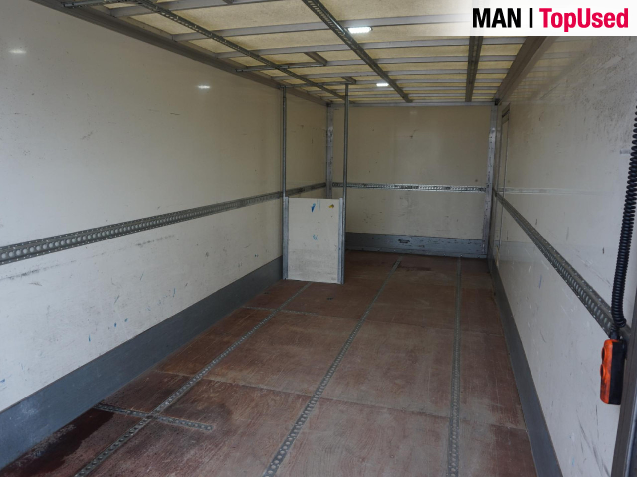 MAN TGL 8.160 4X2 BB - Kravas automašīna ar slēgto virsbūvi: foto 5 MAN TGL 8.160 4X2 BB - Kravas automašīna ar slēgto virsbūvi: foto 5