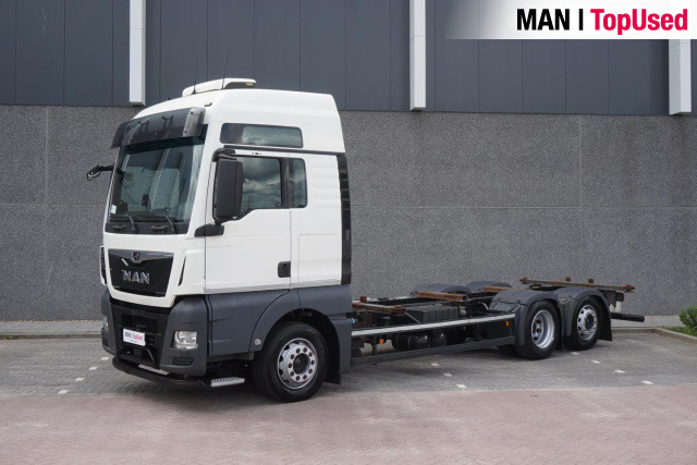 MAN TGX 26.510 6X2-4 LL / BDF / Lift-Axle / Euro 6 - Konteineru vedējs/ Kravas automašīna ar noņemamā virsbūve: foto 1 MAN TGX 26.510 6X2-4 LL / BDF / Lift-Axle / Euro 6 - Konteineru vedējs/ Kravas automašīna ar noņemamā virsbūve: foto 1
