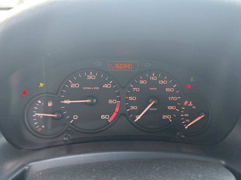 Citroën Berlingo 1.9d / 150 dkm / Frigo Box -25 gr. / APK TUV 10-26 - Komercauto refrižerators: foto 4 Citroën Berlingo 1.9d / 150 dkm / Frigo Box -25 gr. / APK TUV 10-26 - Komercauto refrižerators: foto 4