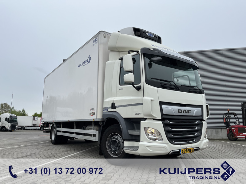DAF CF 260 FA / Carrier Koeler - 30 gr / Chereau Frigobox / Laadklep 2000 kg - Kravas automašīna refrižerators: foto 1 DAF CF 260 FA / Carrier Koeler - 30 gr / Chereau Frigobox / Laadklep 2000 kg - Kravas automašīna refrižerators: foto 1
