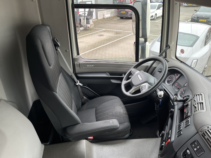 DAF CF 260 FA / Carrier Koeler - 30 gr / Chereau Frigobox / Laadklep 2000 kg - Kravas automašīna refrižerators: foto 3 DAF CF 260 FA / Carrier Koeler - 30 gr / Chereau Frigobox / Laadklep 2000 kg - Kravas automašīna refrižerators: foto 3