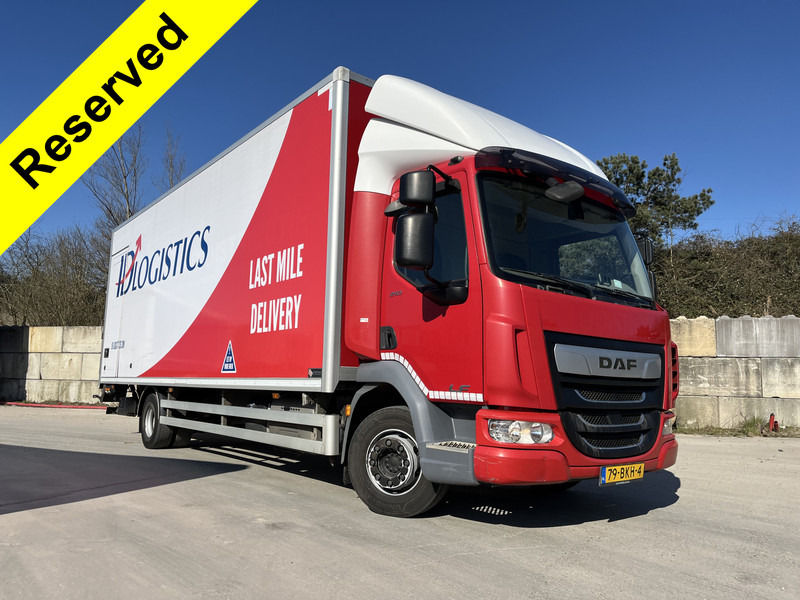 DAF LF 210 FA / 12 Ton / 344 dkm / Koffer / LBW / NL LKW - Kravas automašīna ar slēgto virsbūvi: foto 1 DAF LF 210 FA / 12 Ton / 344 dkm / Koffer / LBW / NL LKW - Kravas automašīna ar slēgto virsbūvi: foto 1