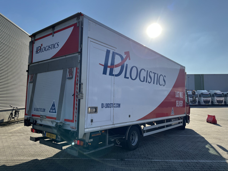 DAF LF 210 FA / 12 Ton / 394 dkm / Box / Loadlift / NL Truck - Kravas automašīna ar slēgto virsbūvi: foto 2 DAF LF 210 FA / 12 Ton / 394 dkm / Box / Loadlift / NL Truck - Kravas automašīna ar slēgto virsbūvi: foto 2