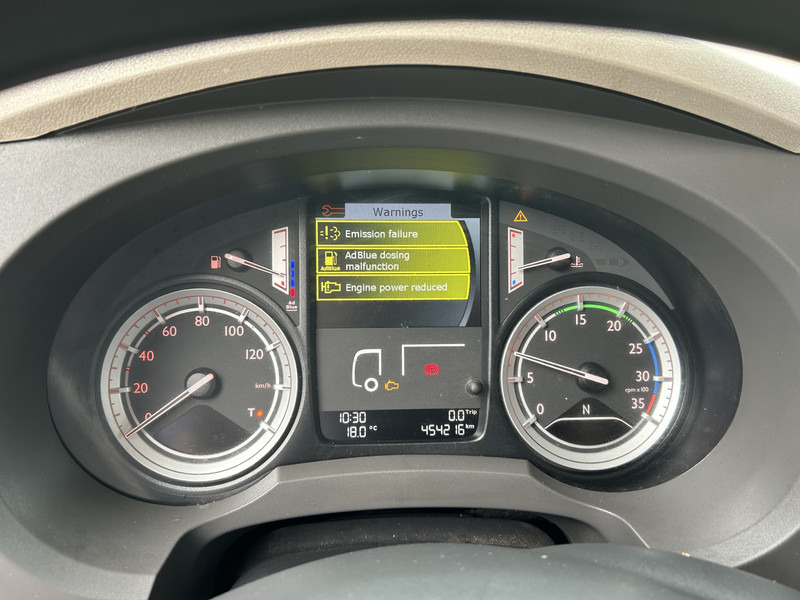 DAF LF 210 FA / 12 Ton / 454 dkm / Pritsch-Plane / LBW / NL Truck - Kravas automašīna ar tentu: foto 4 DAF LF 210 FA / 12 Ton / 454 dkm / Pritsch-Plane / LBW / NL Truck - Kravas automašīna ar tentu: foto 4