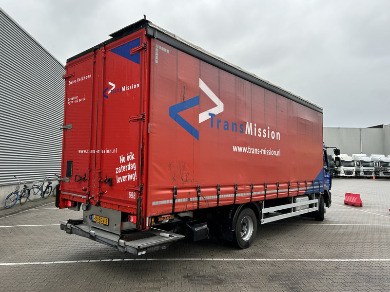 DAF LF 210 FA / 12 Ton / 471 dkm / Curtainside / Loadlift / APK TUV 06-26 - Kravas automašīna ar tentu: foto 2 DAF LF 210 FA / 12 Ton / 471 dkm / Curtainside / Loadlift / APK TUV 06-26 - Kravas automašīna ar tentu: foto 2