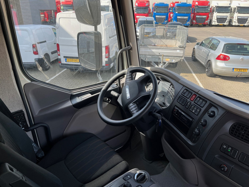 DAF LF 230 FA 18 Ton Box met Laadklep / Te huur - Bel 013-7200971 voor de mogelijkheden ! - Kravas automašīna ar slēgto virsbūvi: foto 5 DAF LF 230 FA 18 Ton Box met Laadklep / Te huur - Bel 013-7200971 voor de mogelijkheden ! - Kravas automašīna ar slēgto virsbūvi: foto 5
