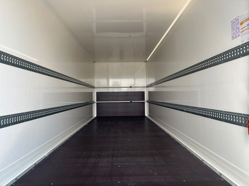 DAF LF 230 FA 18 Ton Box met Laadklep / Te huur - Bel 013-7200971 voor de mogelijkheden ! - Kravas automašīna ar slēgto virsbūvi: foto 3 DAF LF 230 FA 18 Ton Box met Laadklep / Te huur - Bel 013-7200971 voor de mogelijkheden ! - Kravas automašīna ar slēgto virsbūvi: foto 3