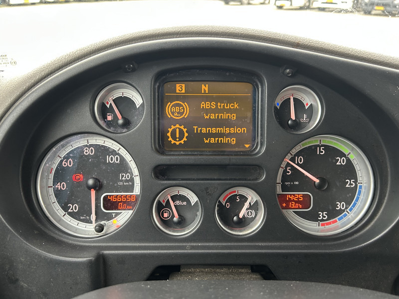 DAF LF 45 210 EEV / 466 dkm / Box Truck / Loadlift 1500 kg / NL Truck - Kravas automašīna ar slēgto virsbūvi: foto 4 DAF LF 45 210 EEV / 466 dkm / Box Truck / Loadlift 1500 kg / NL Truck - Kravas automašīna ar slēgto virsbūvi: foto 4