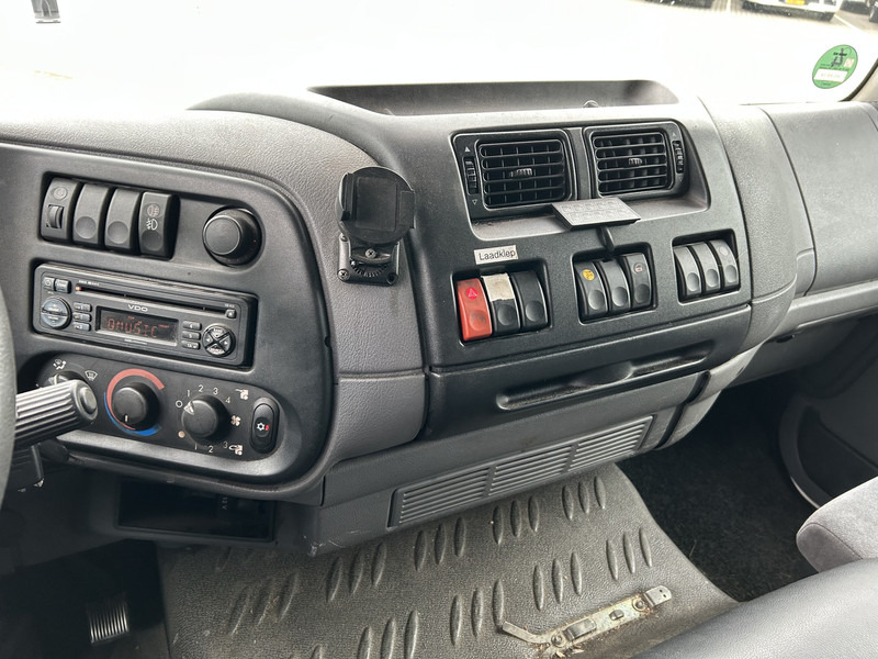 DAF LF55 220 Euro 4 / 12 Ton / 673 dkm / Box / Loadlift / APK TUV 01-26 - Kravas automašīna ar slēgto virsbūvi: foto 5 DAF LF55 220 Euro 4 / 12 Ton / 673 dkm / Box / Loadlift / APK TUV 01-26 - Kravas automašīna ar slēgto virsbūvi: foto 5