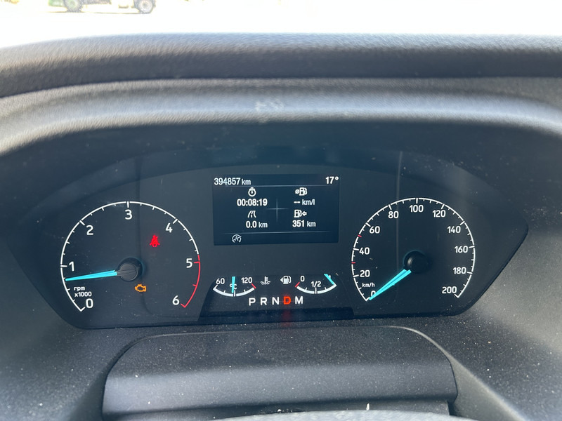 Ford Transit 2.0 TDCI Trend RWD / Box / Loadlift / Full Options - Furgons ar slēgtā virsbūve: foto 5 Ford Transit 2.0 TDCI Trend RWD / Box / Loadlift / Full Options - Furgons ar slēgtā virsbūve: foto 5