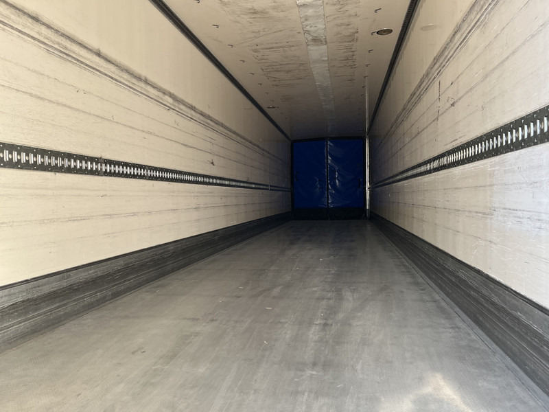 Krone Cool Liner / Carrier Vector 1850 mt / Frigo Box / Loadlift / NL Trailer - Puspiekabe refrižerators: foto 3 Krone Cool Liner / Carrier Vector 1850 mt / Frigo Box / Loadlift / NL Trailer - Puspiekabe refrižerators: foto 3