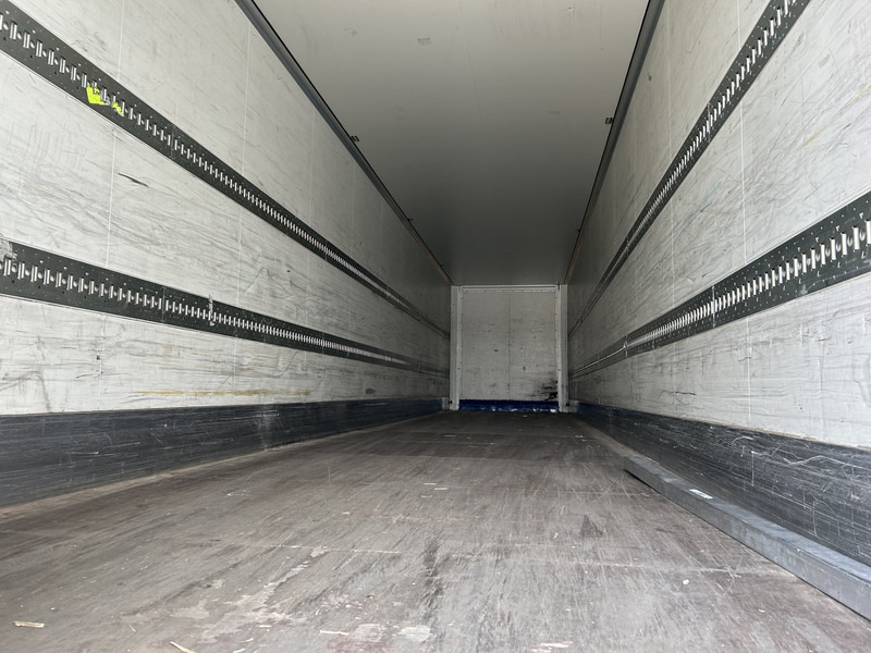 Krone DryLiner / Box / Huckepack / BPW Drum / APK TUV 12-25 - Puspiekabe slēgtā virsbūve: foto 3 Krone DryLiner / Box / Huckepack / BPW Drum / APK TUV 12-25 - Puspiekabe slēgtā virsbūve: foto 3