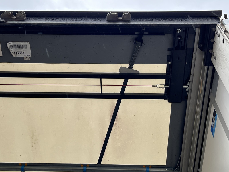 Krone Profi Liner / Schuifzeil / Schuifdak / 3 as / APK TUV 06-25 - Tenta puspiekabe: foto 4 Krone Profi Liner / Schuifzeil / Schuifdak / 3 as / APK TUV 06-25 - Tenta puspiekabe: foto 4