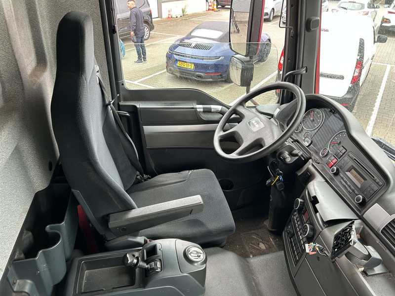 MAN TGM 18.250 Euro 6 / 18 Ton / 688 dkm / Box / Loadlift / APK TUV 08-25 - Kravas automašīna ar slēgto virsbūvi: foto 3 MAN TGM 18.250 Euro 6 / 18 Ton / 688 dkm / Box / Loadlift / APK TUV 08-25 - Kravas automašīna ar slēgto virsbūvi: foto 3