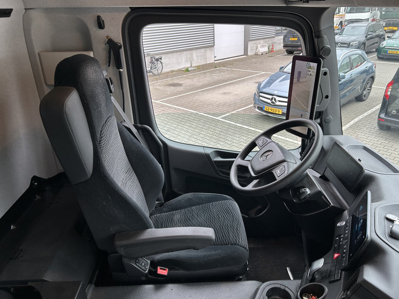 Mercedes-Benz Actros 2124 / Carrier Koeler -30 gr / Cheraeu / Laadklep / APK 11-26 - Kravas automašīna refrižerators: foto 3 Mercedes-Benz Actros 2124 / Carrier Koeler -30 gr / Cheraeu / Laadklep / APK 11-26 - Kravas automašīna refrižerators: foto 3