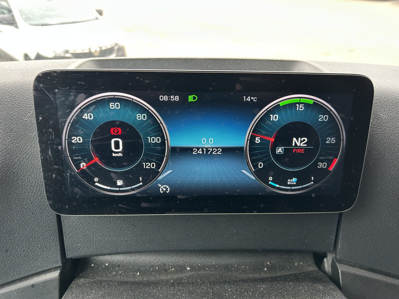 Mercedes-Benz Actros 2124 / Carrier Koeler -30 gr / Cheraeu / Laadklep / APK 11-26 - Kravas automašīna refrižerators: foto 4 Mercedes-Benz Actros 2124 / Carrier Koeler -30 gr / Cheraeu / Laadklep / APK 11-26 - Kravas automašīna refrižerators: foto 4