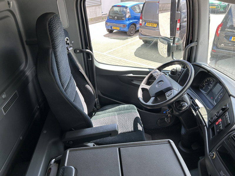 Mercedes-Benz Atego 818 / 8 Ton / 676 dkm / Box / Laadklep / APK TUV 03-26 - Kravas automašīna ar slēgto virsbūvi: foto 3 Mercedes-Benz Atego 818 / 8 Ton / 676 dkm / Box / Laadklep / APK TUV 03-26 - Kravas automašīna ar slēgto virsbūvi: foto 3