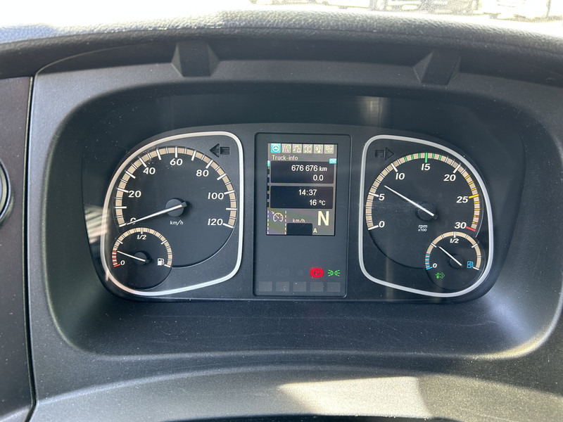Mercedes-Benz Atego 818 / 8 Ton / 676 dkm / Box / Laadklep / APK TUV 03-26 - Kravas automašīna ar slēgto virsbūvi: foto 4 Mercedes-Benz Atego 818 / 8 Ton / 676 dkm / Box / Laadklep / APK TUV 03-26 - Kravas automašīna ar slēgto virsbūvi: foto 4