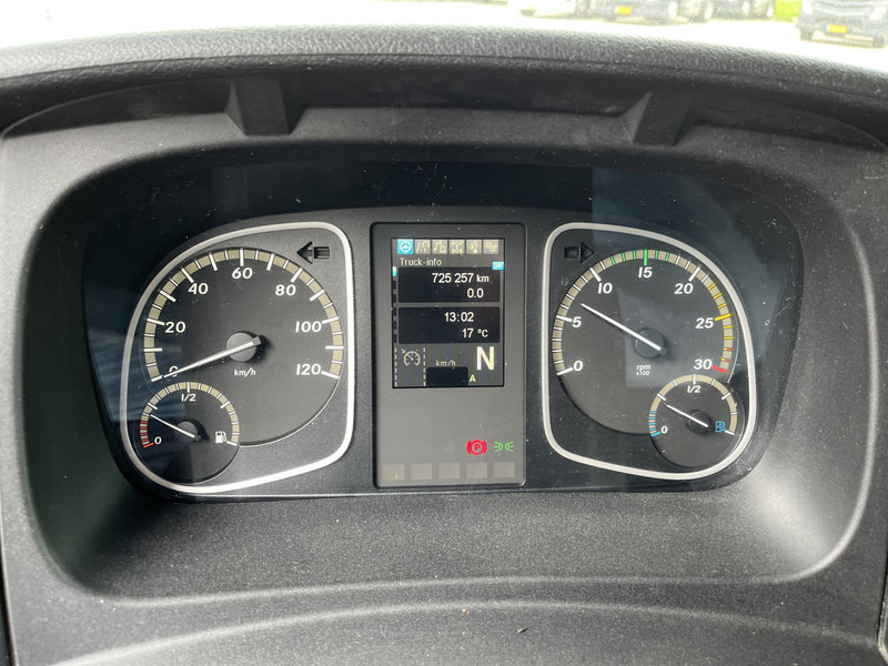 Mercedes-Benz Atego 818 / 8 Ton / 725 dkm / Koffer / LBW / APK TUV 07-25 - Kravas automašīna ar slēgto virsbūvi: foto 4 Mercedes-Benz Atego 818 / 8 Ton / 725 dkm / Koffer / LBW / APK TUV 07-25 - Kravas automašīna ar slēgto virsbūvi: foto 4