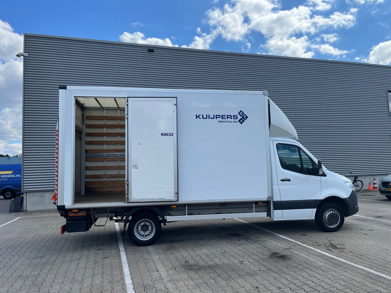 Mercedes-Benz Sprinter 515 1.9 CDI / Box 4.4 mtr / Laadklep / Zijdeur - Furgons ar slēgtā virsbūve: foto 3 Mercedes-Benz Sprinter 515 1.9 CDI / Box 4.4 mtr / Laadklep / Zijdeur - Furgons ar slēgtā virsbūve: foto 3