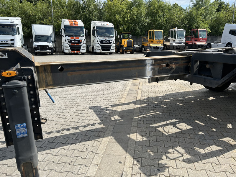 Renders Euro 800 / Container Chassis / 20 - 30 - 40 - 45 ft / SAF / APK TUV 11-25 - Puspiekabe noņemamā virsbūve/ Konteineru vedējs: foto 4 Renders Euro 800 / Container Chassis / 20 - 30 - 40 - 45 ft / SAF / APK TUV 11-25 - Puspiekabe noņemamā virsbūve/ Konteineru vedējs: foto 4