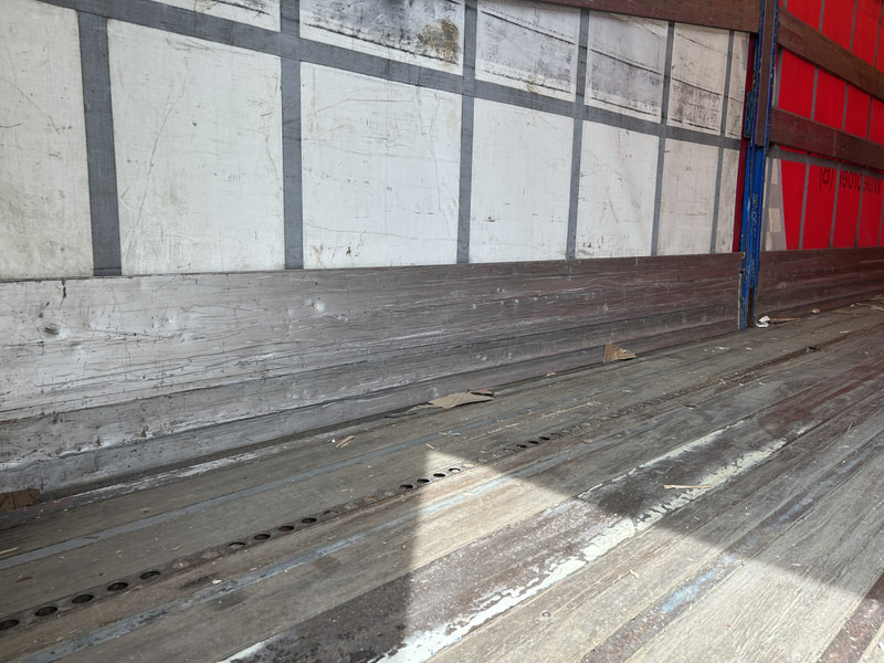 Renders ROC 12.18 / Curtainside / Loadlift / Lift + Steer Axle / Side Boards - Tenta puspiekabe: foto 4 Renders ROC 12.18 / Curtainside / Loadlift / Lift + Steer Axle / Side Boards - Tenta puspiekabe: foto 4
