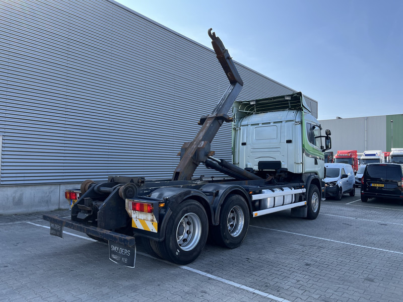 Scania R 144G V8 460 6x2 Boogie / 874 dkm / Blad - Blad / Hook Lift / NL Truck - Pacēlājs ar āķi: foto 2 Scania R 144G V8 460 6x2 Boogie / 874 dkm / Blad - Blad / Hook Lift / NL Truck - Pacēlājs ar āķi: foto 2