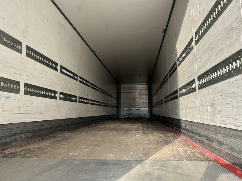 Schmitz Cargobull SCB S3B / Box Trailer / 2x Liftas / APK TUV 09-26 - Puspiekabe slēgtā virsbūve: foto 3 Schmitz Cargobull SCB S3B / Box Trailer / 2x Liftas / APK TUV 09-26 - Puspiekabe slēgtā virsbūve: foto 3