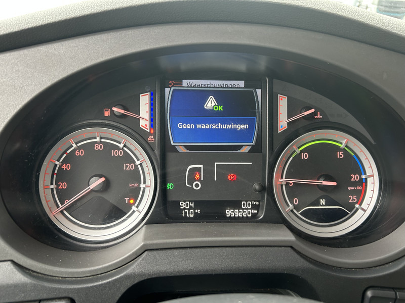 DAF XF 440 FT Space Cab / 959 dkm / 2 Tanks / Stand Klima / APK TUV 02-26 - Vilcējs: foto 4 DAF XF 440 FT Space Cab / 959 dkm / 2 Tanks / Stand Klima / APK TUV 02-26 - Vilcējs: foto 4