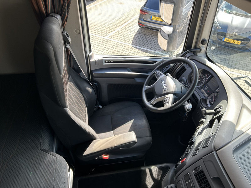 DAF XF 480 FTP Space Cab / 6x2 / Stand Airco / APK TUV 09-26 - Vilcējs: foto 3 DAF XF 480 FTP Space Cab / 6x2 / Stand Airco / APK TUV 09-26 - Vilcējs: foto 3