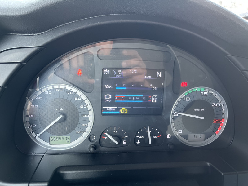 Iveco S-Way AT 420 / Full LED / 569 dkm / 2 Tanks / 2 Fridge / APK TUV 03-26 - Vilcējs: foto 4 Iveco S-Way AT 420 / Full LED / 569 dkm / 2 Tanks / 2 Fridge / APK TUV 03-26 - Vilcējs: foto 4